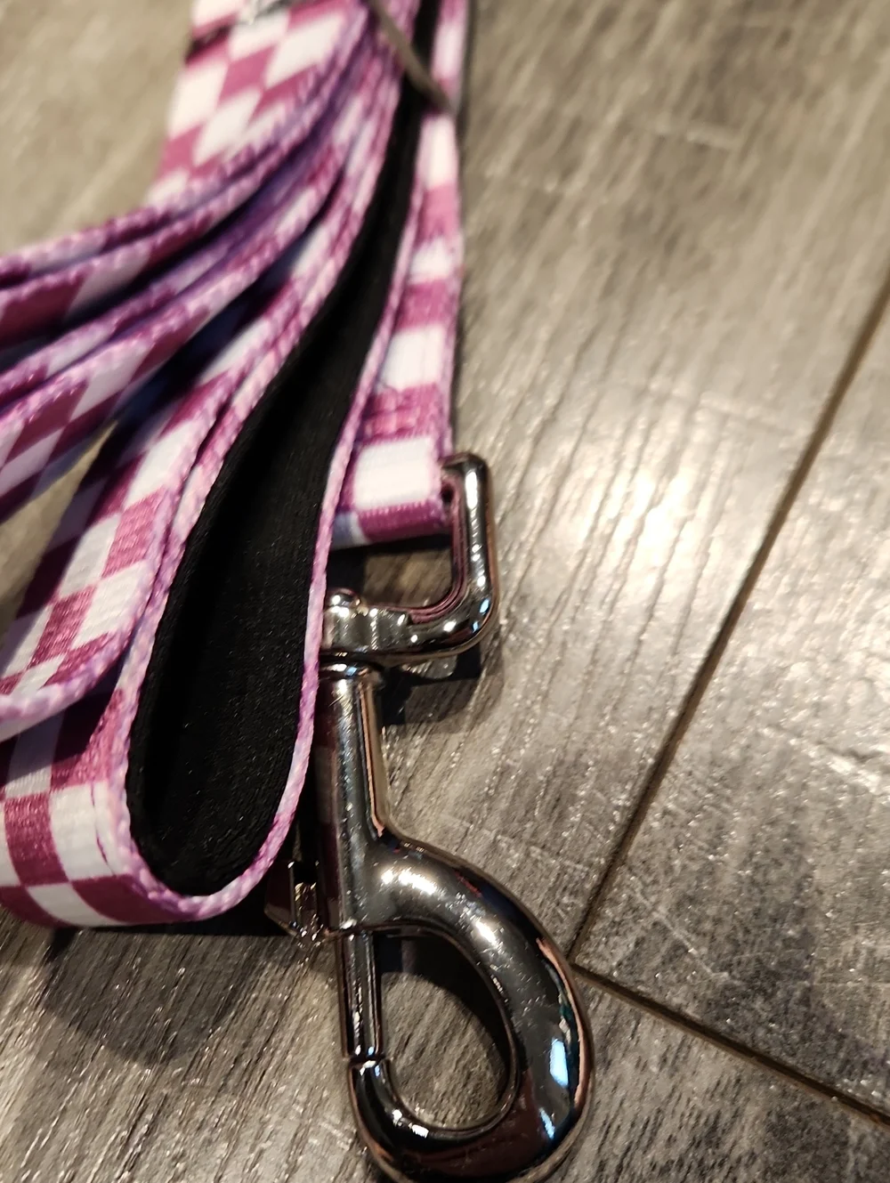NWT Purina Red Rover Purple & White Checkered Leash